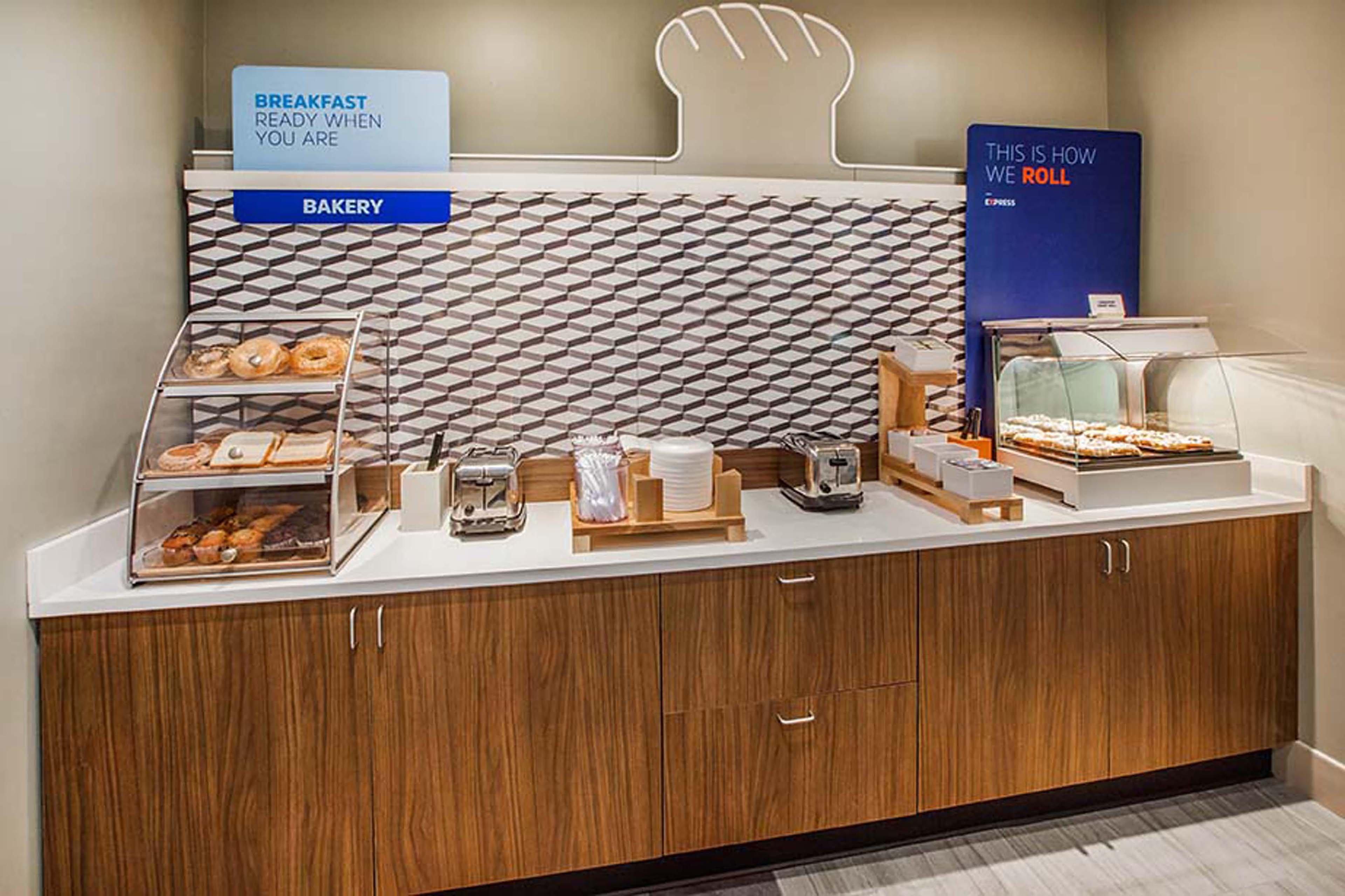 Holiday Inn Express Vancouver North By Ihg Buitenkant foto